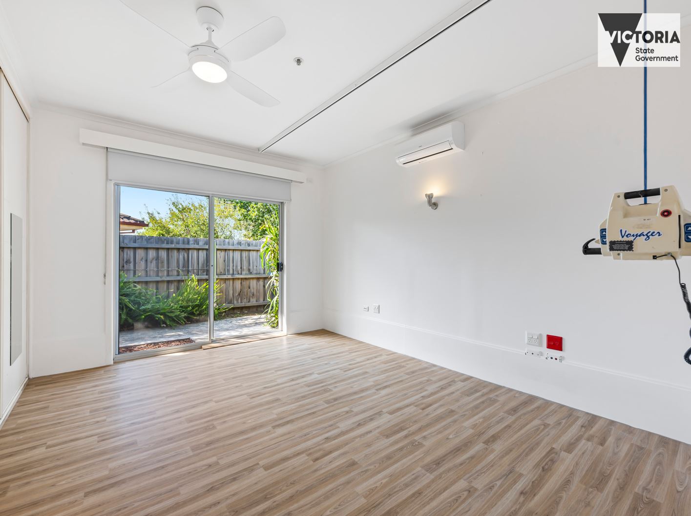Room available in spacious Fully Accessible Croydon home — Home image 8