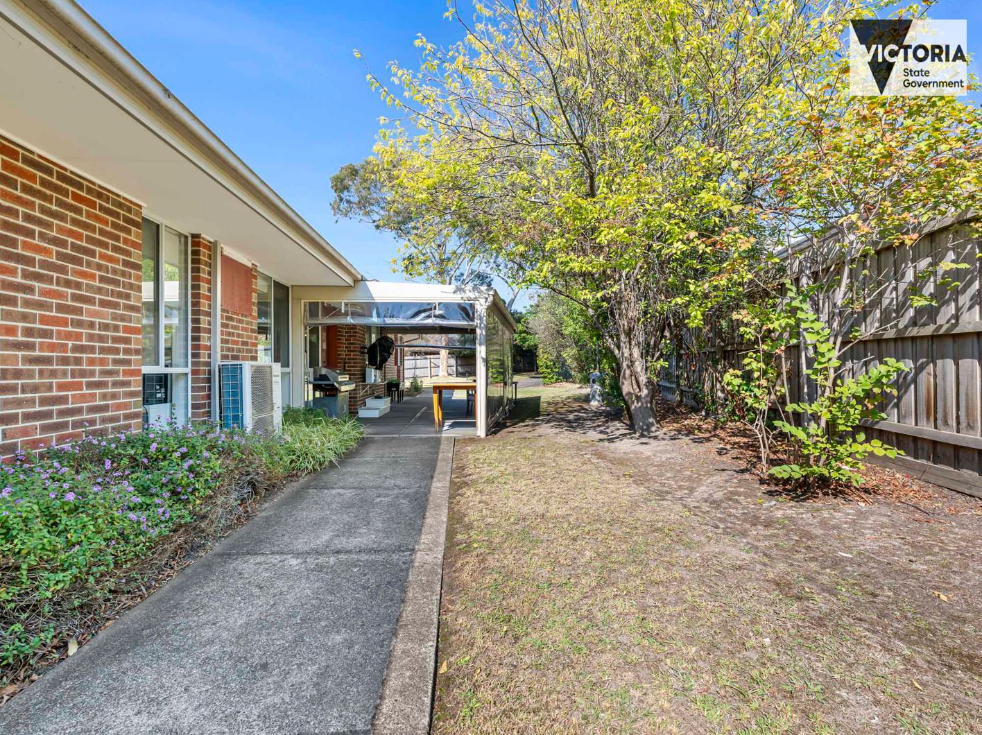 Room available in spacious Fully Accessible Croydon home — Home image 14