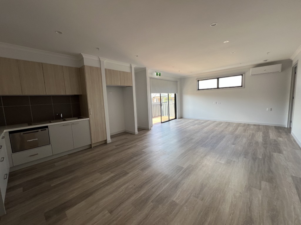 4 BR High Physical Support home with OOA room – Clyde North — Home image 3