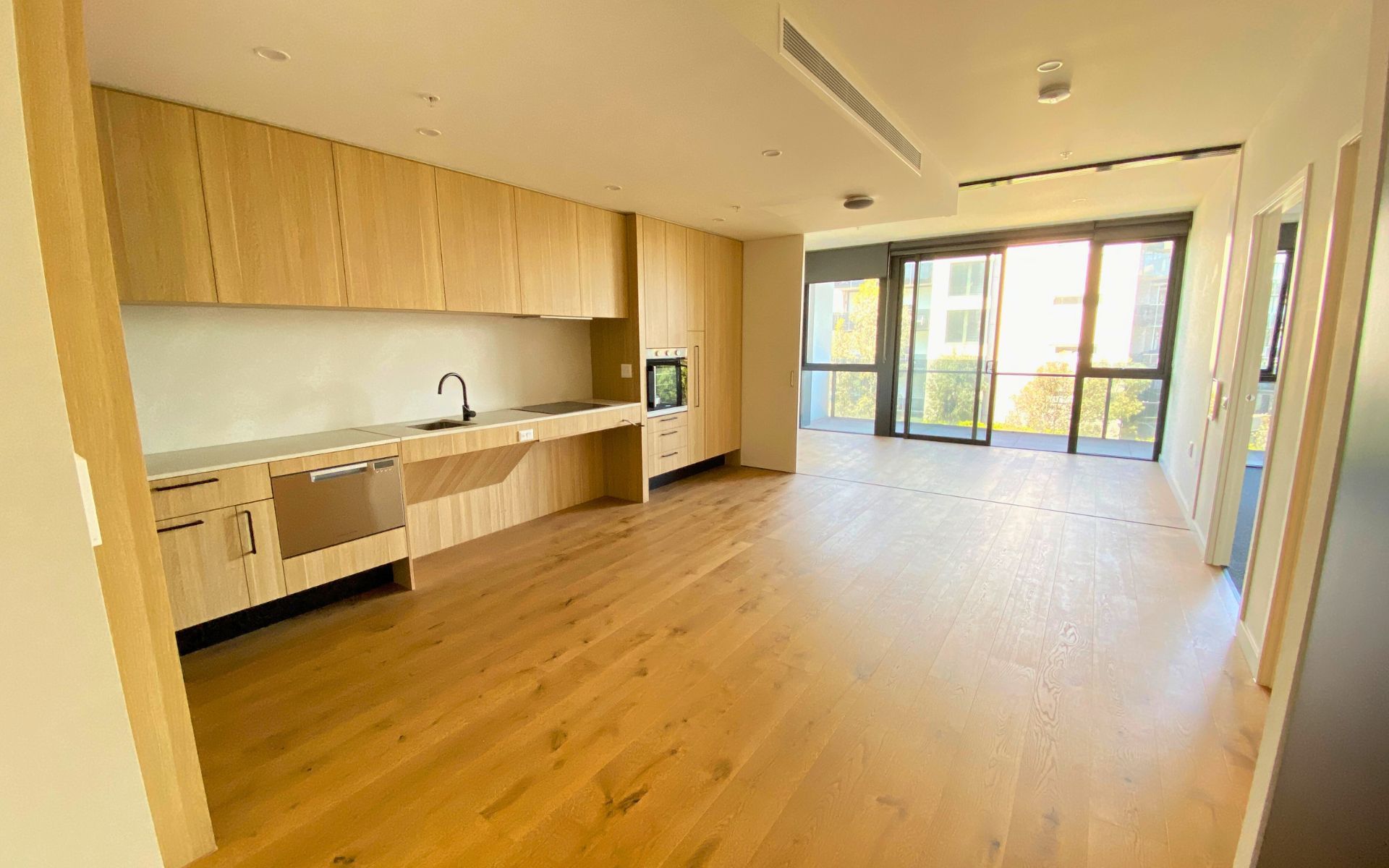 Embrace nature's vista at Esen, Maribyrnong — Home image 3