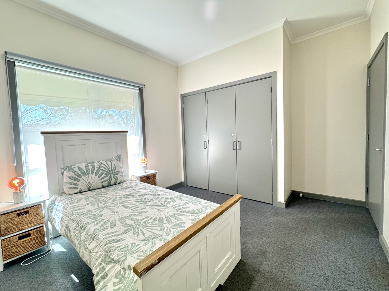 Comfort and Community in Pakenham SDA home — Home image 5