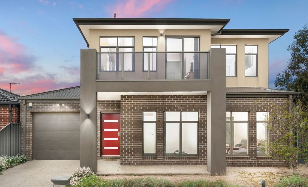 2 SDA Room Home with OOA & Media Room in Morayfield