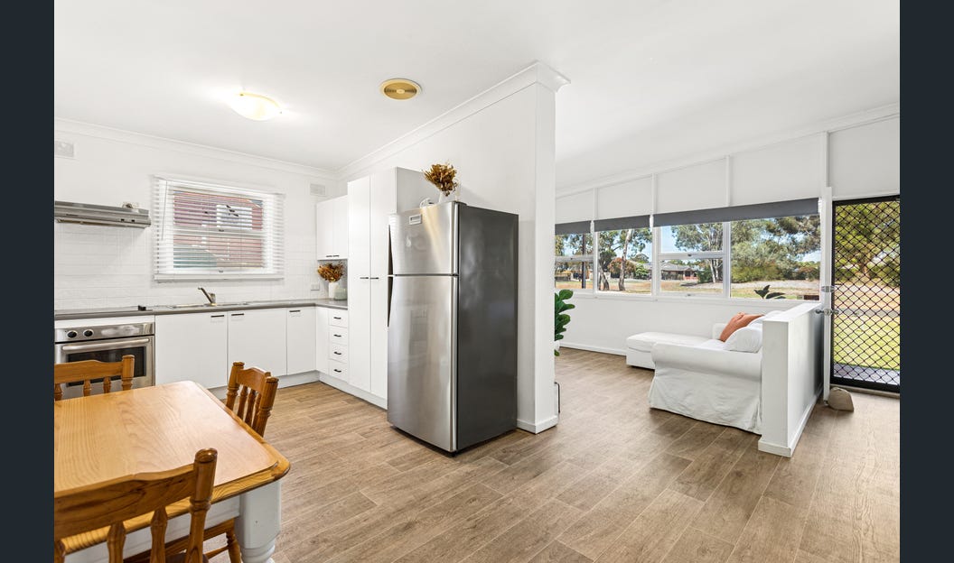 SIL house in Salisbury - FULLY FURNISHED and AVAILABLE NOW — Home image 6
