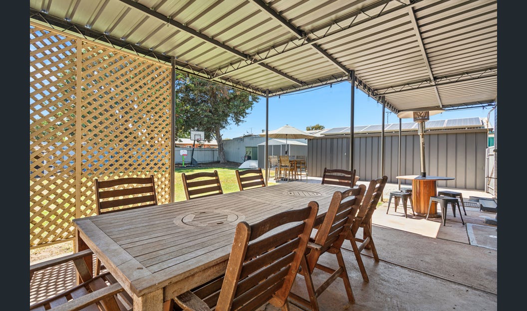 SIL house in Salisbury - FULLY FURNISHED and AVAILABLE NOW — Home image 9