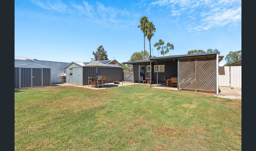 SIL house in Salisbury - FULLY FURNISHED and AVAILABLE NOW — Home image 11