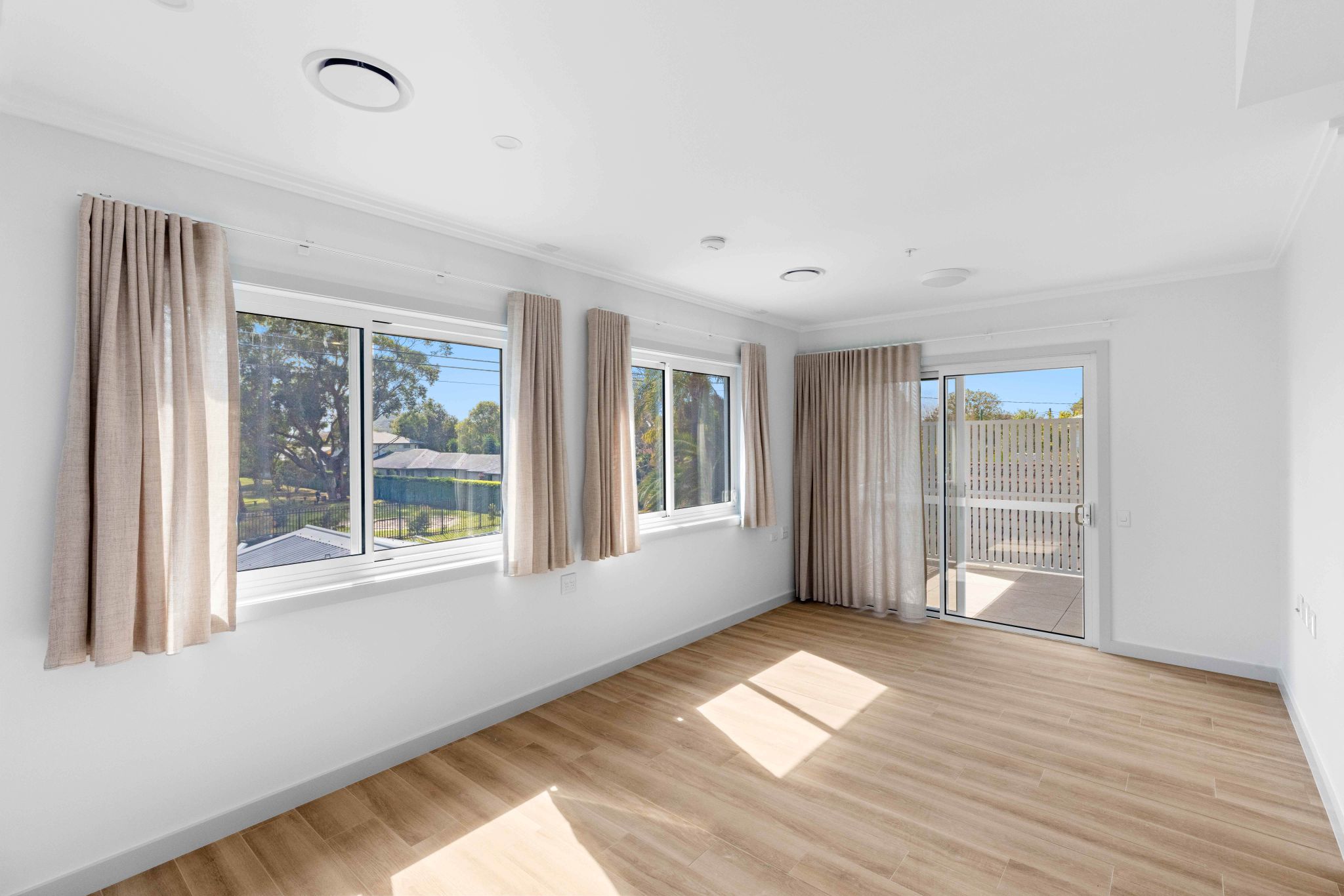 Newcastle 1 Bedroom HPS Apartment — Home image 3