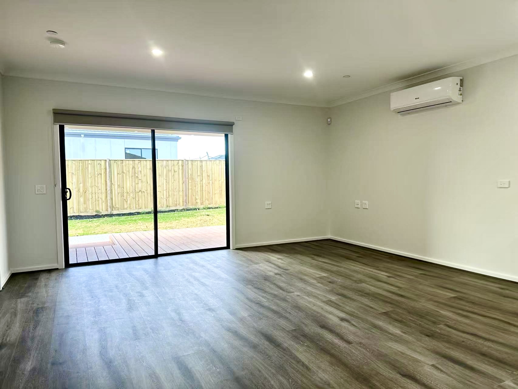 Modern Furnished 2-Participant HPS SDA Home with 24/7 Support in Wollert — Home image 4
