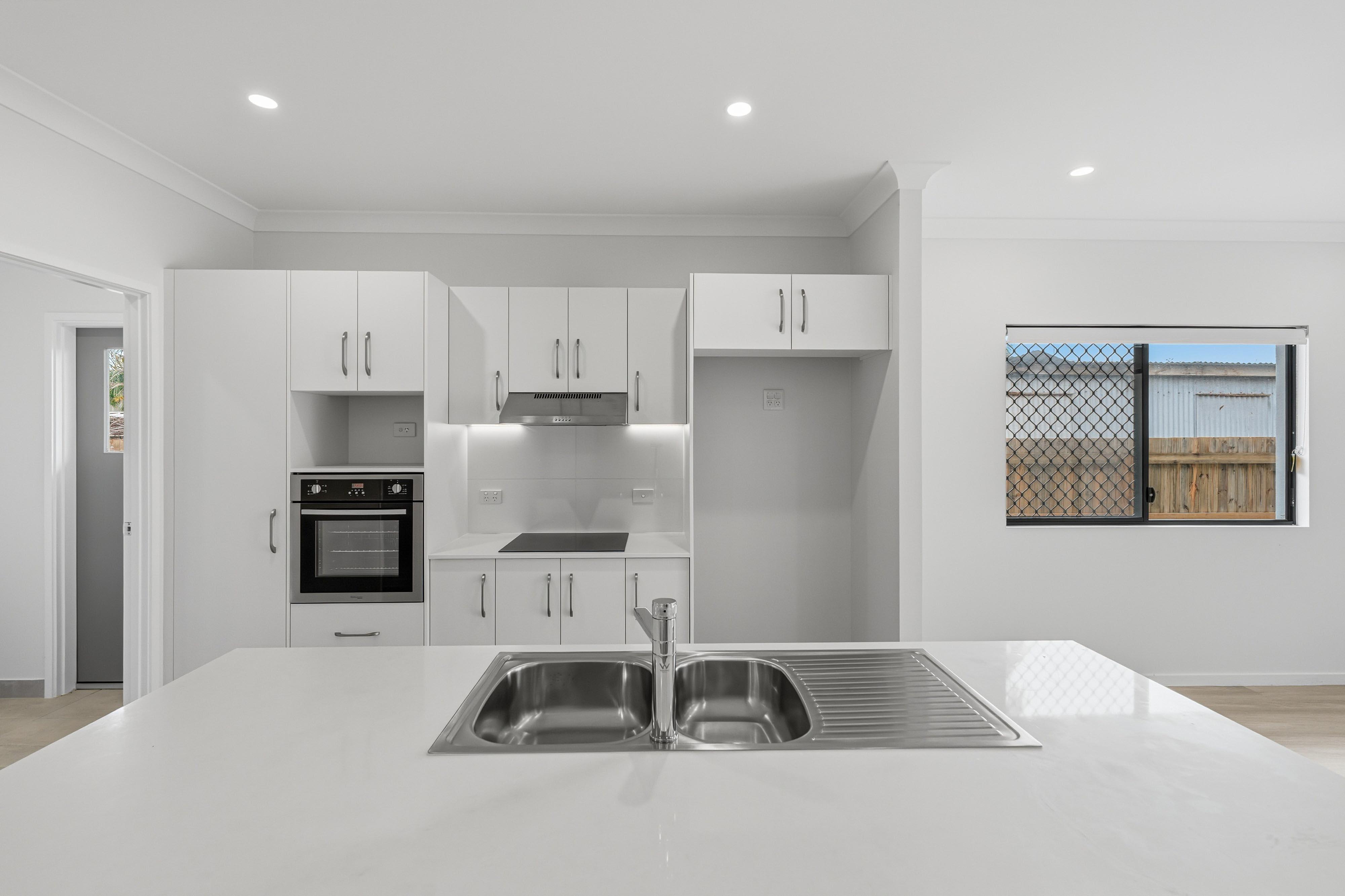 Pimlico QLD 4812 — Home image 11