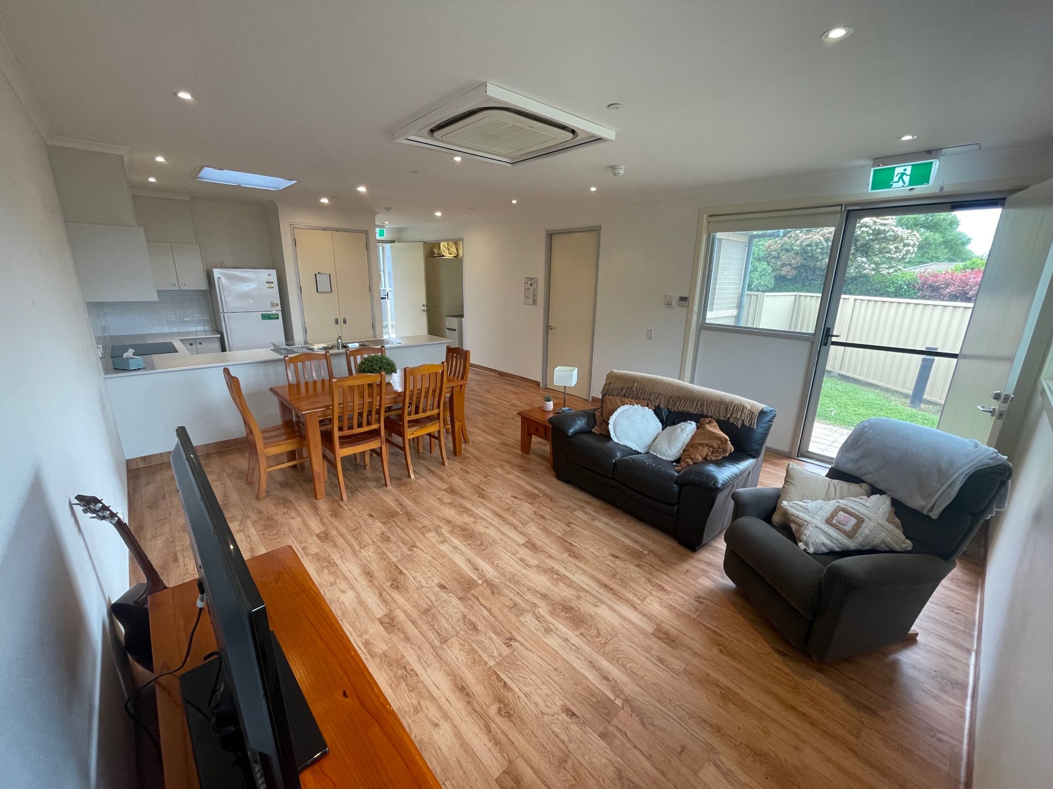 Self-Contained Villa's in the Heart of Orange — Home image 12
