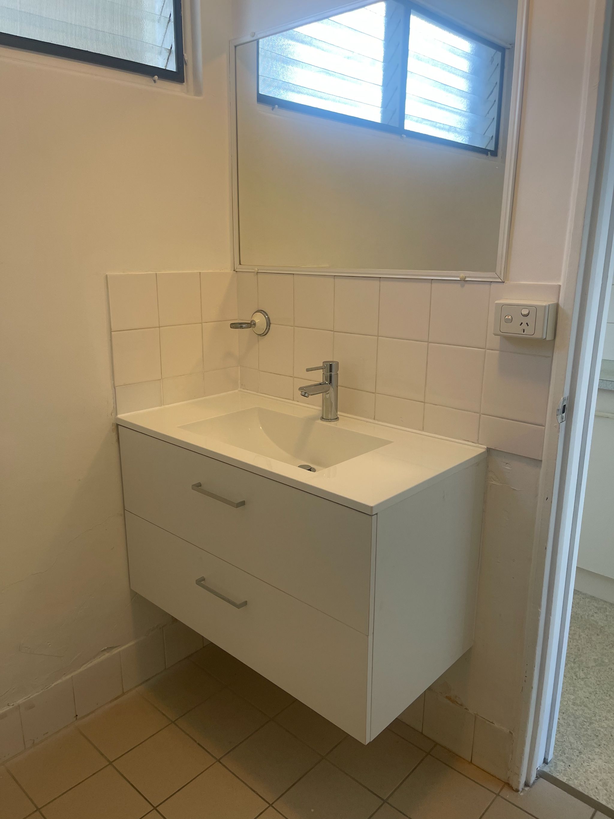 ndividual Unit In Annerley — Home image 3