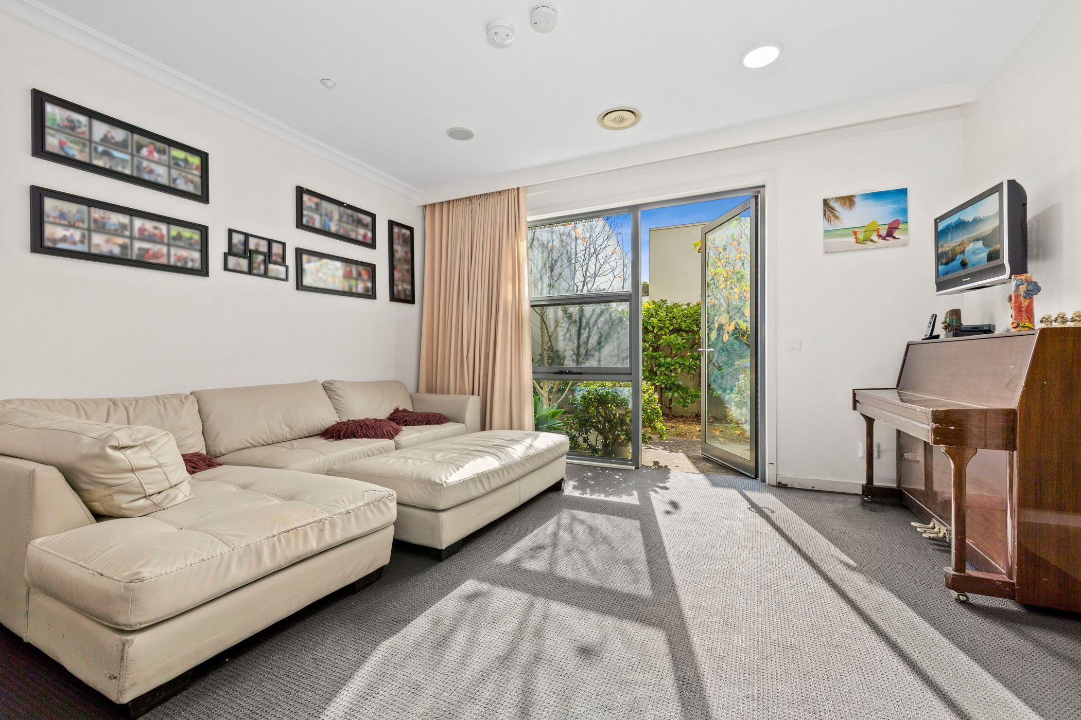 Kew SDA 694 in Kew