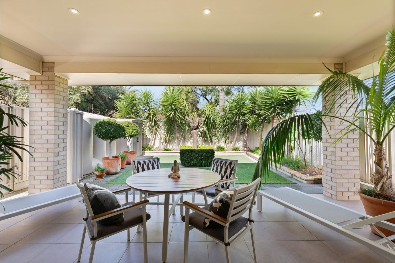 Clovelly Park — Home image 2