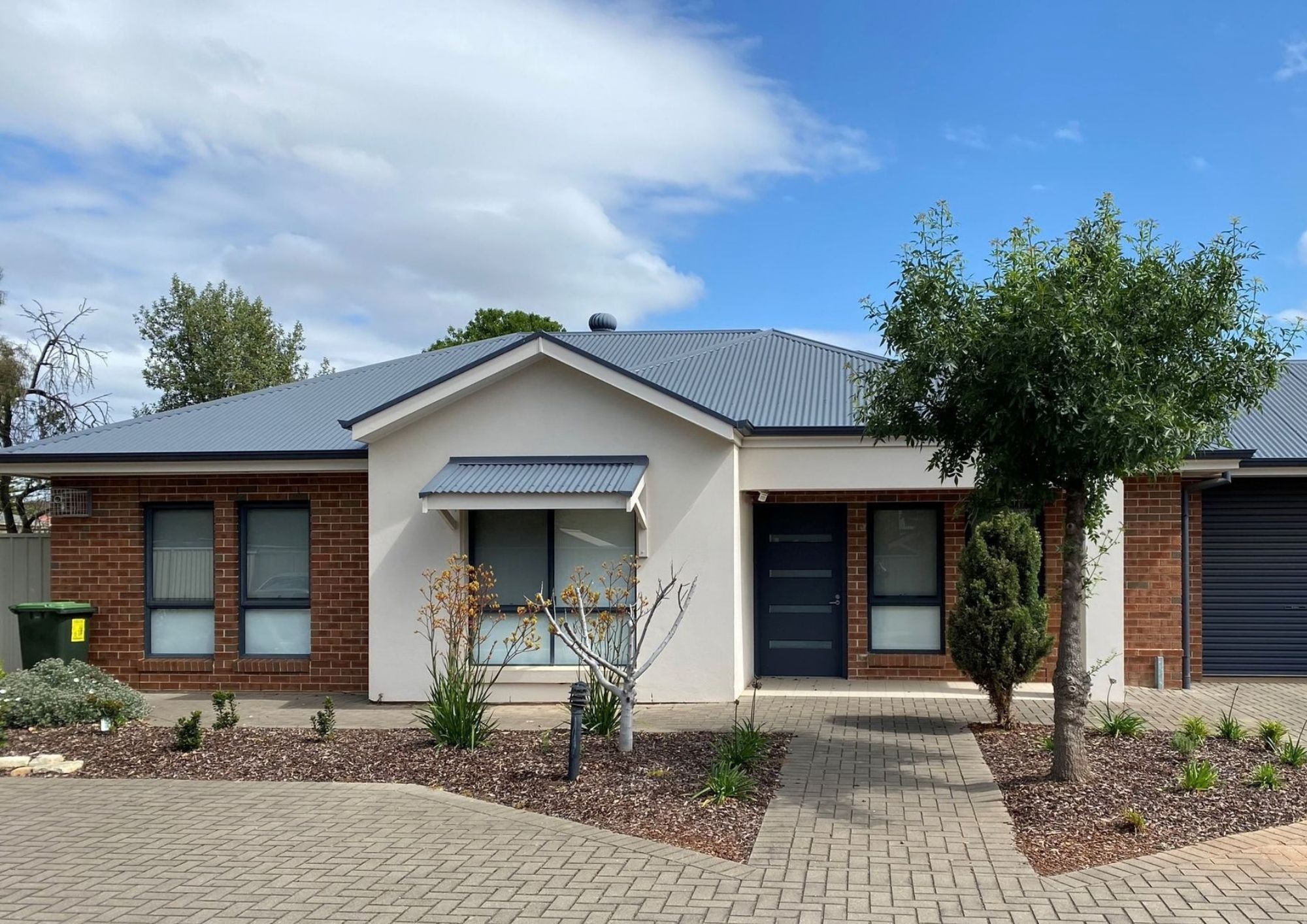 Single Occupancy Whole 2 Bedroom Villa in Elizabeth Grove in Elizabeth Grove