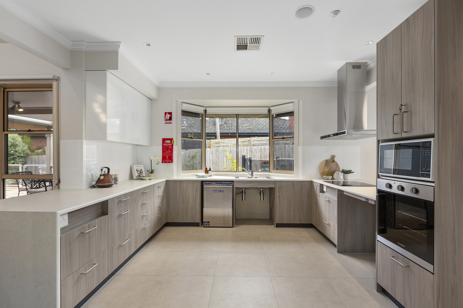 Enjoy living in a renovated home in lovely Lysterfield! — Home image 4