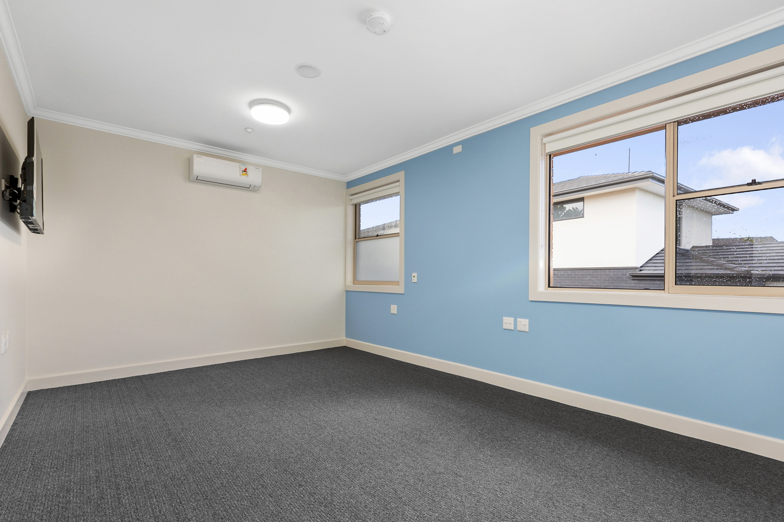 Enjoy living in a renovated home in lovely Lysterfield! — Home image 16