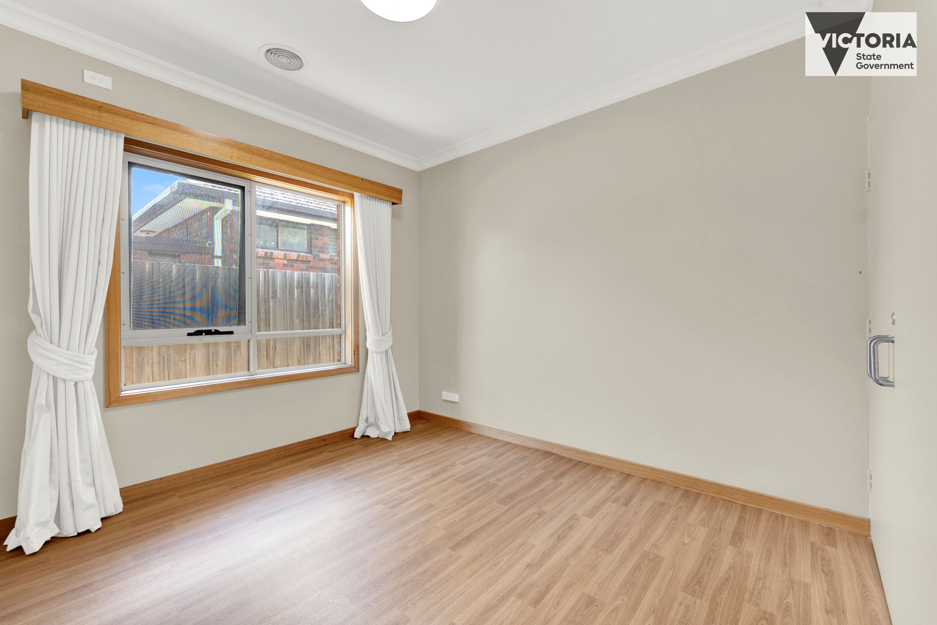 Don't miss this spacious living in Glenroy! — Home image 5