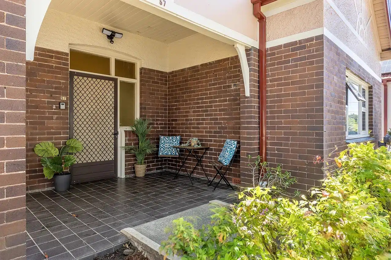 Welcoming Home in Homebush in Homebush
