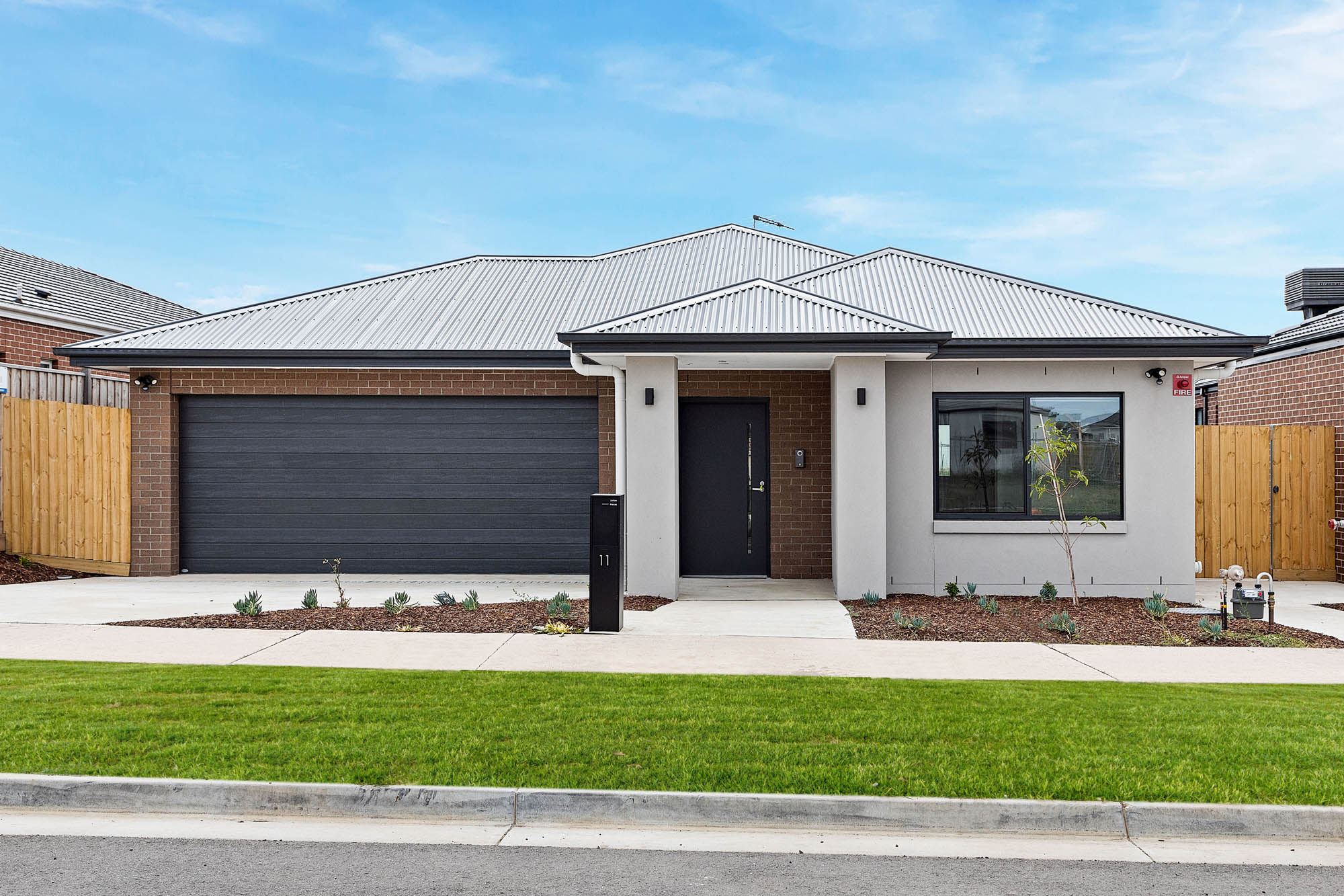 Modern SDA in beautiful Sunbury — Home image 5