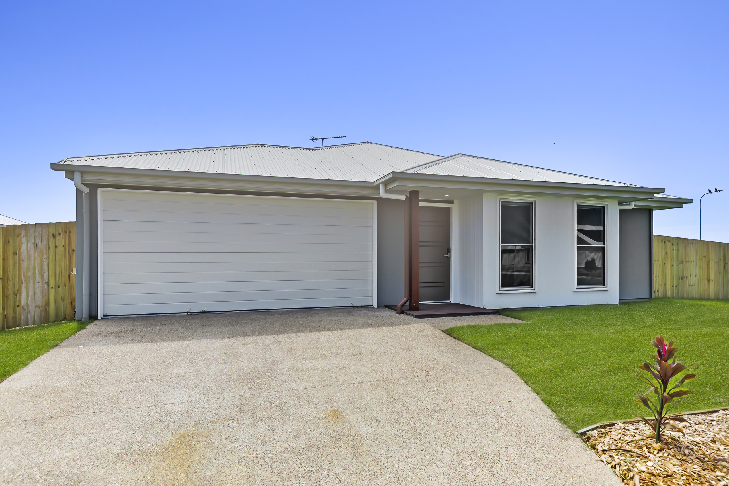 ELI WATERS, FRASER COAST QLD – IMPROVED LIVEABILITY HOUSE in Eli Waters