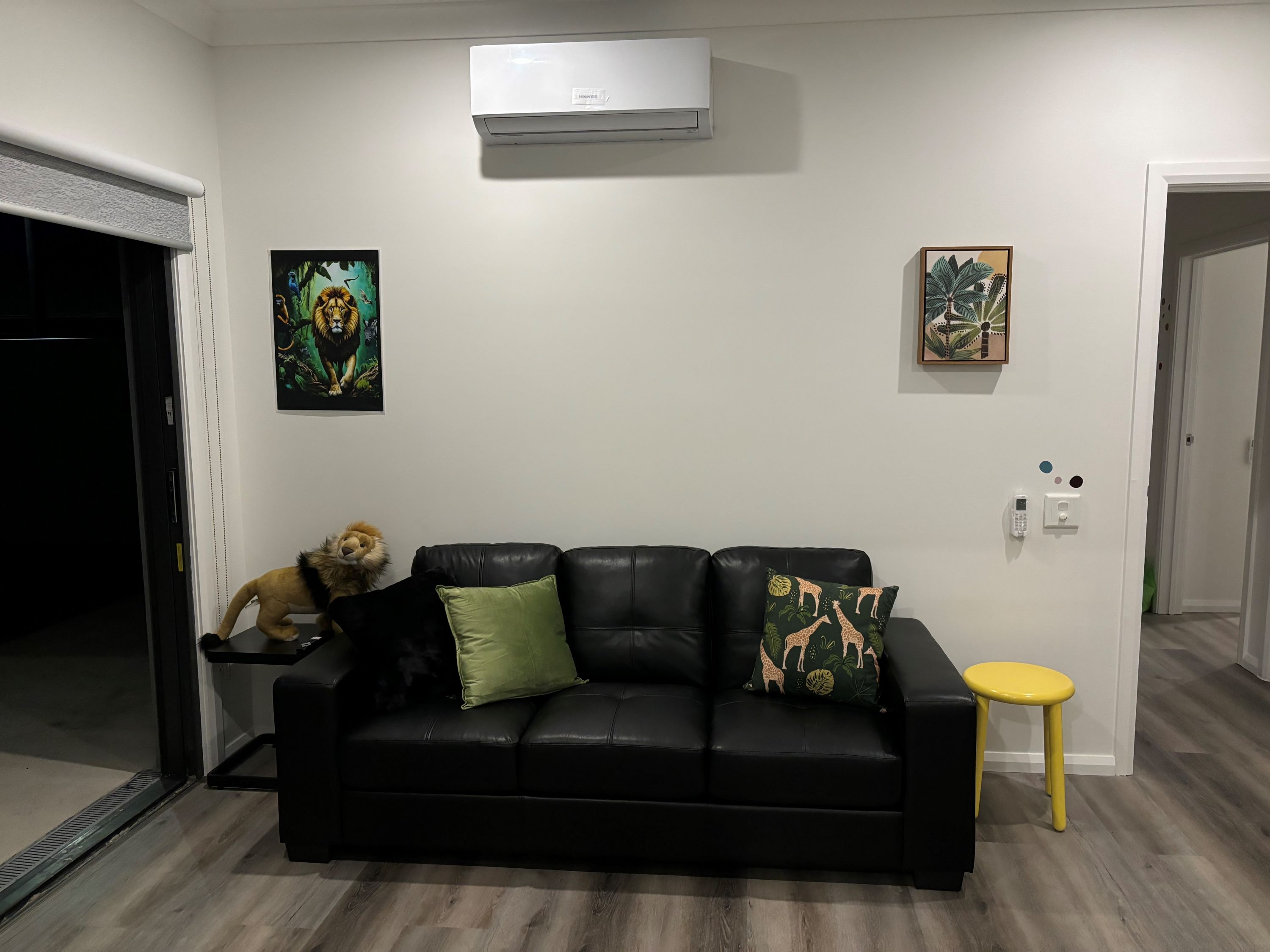 Available now - Looking for housemate 2 person IL/Robust house — Home image 3