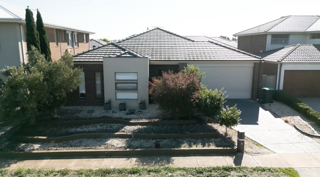 Magnificent NDIS (SIL/MTA/STA) 3 Vacancies in Williams Landing