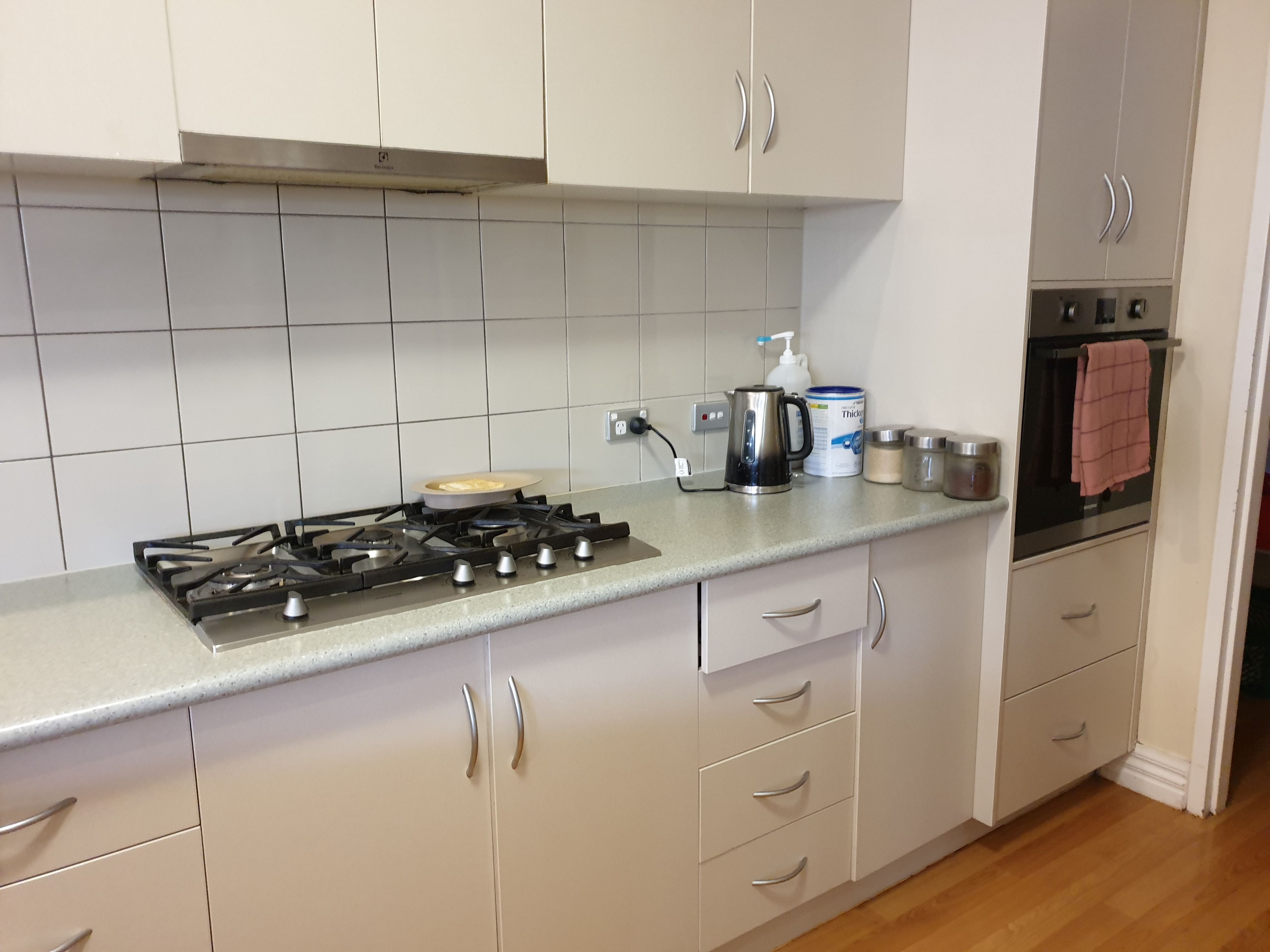 2 bedrooms available - High Physical Support - Shared Accommodation — Home image 5