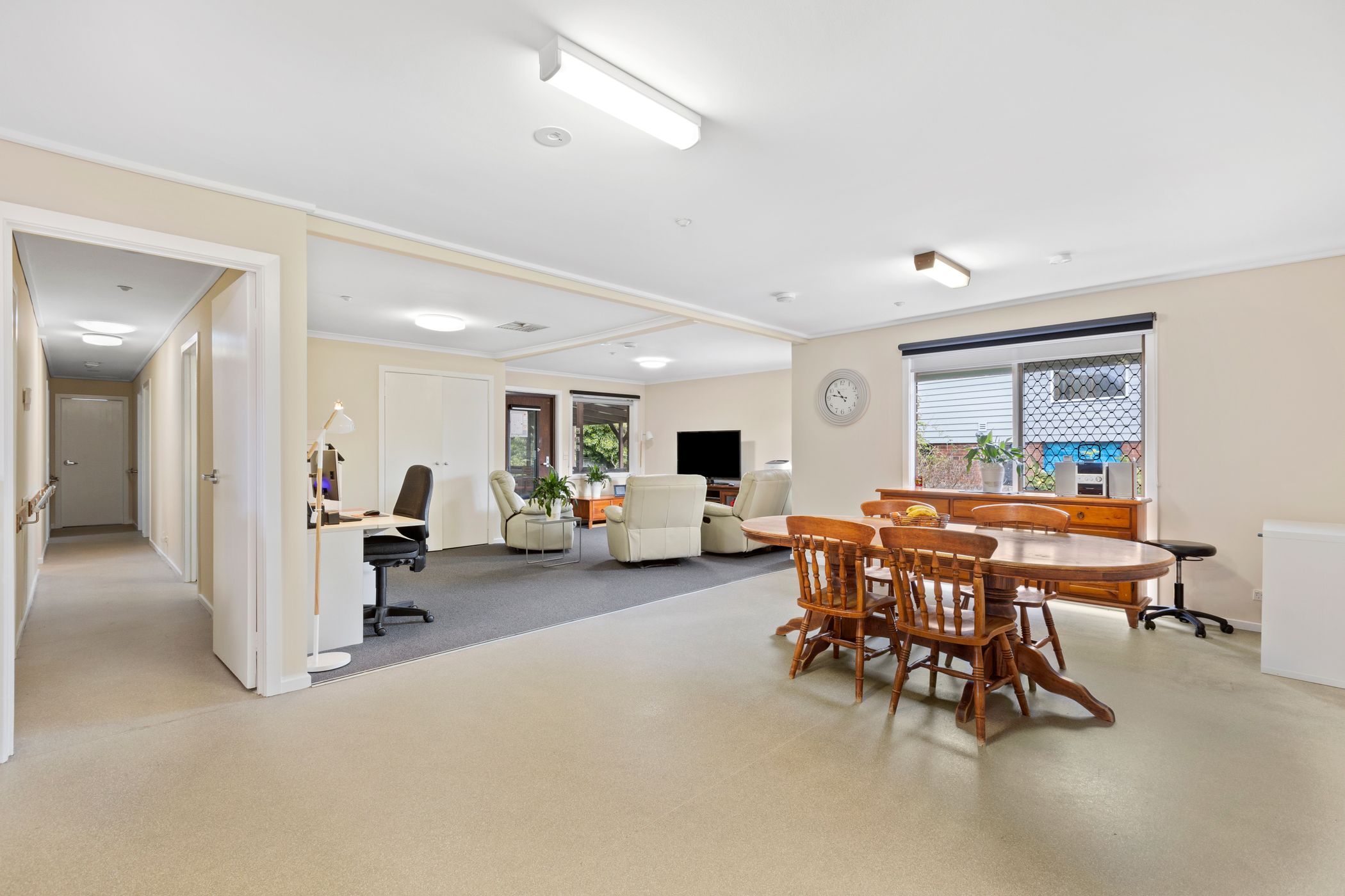 Welcoming home conveniently located Wantirna South — Home image 6