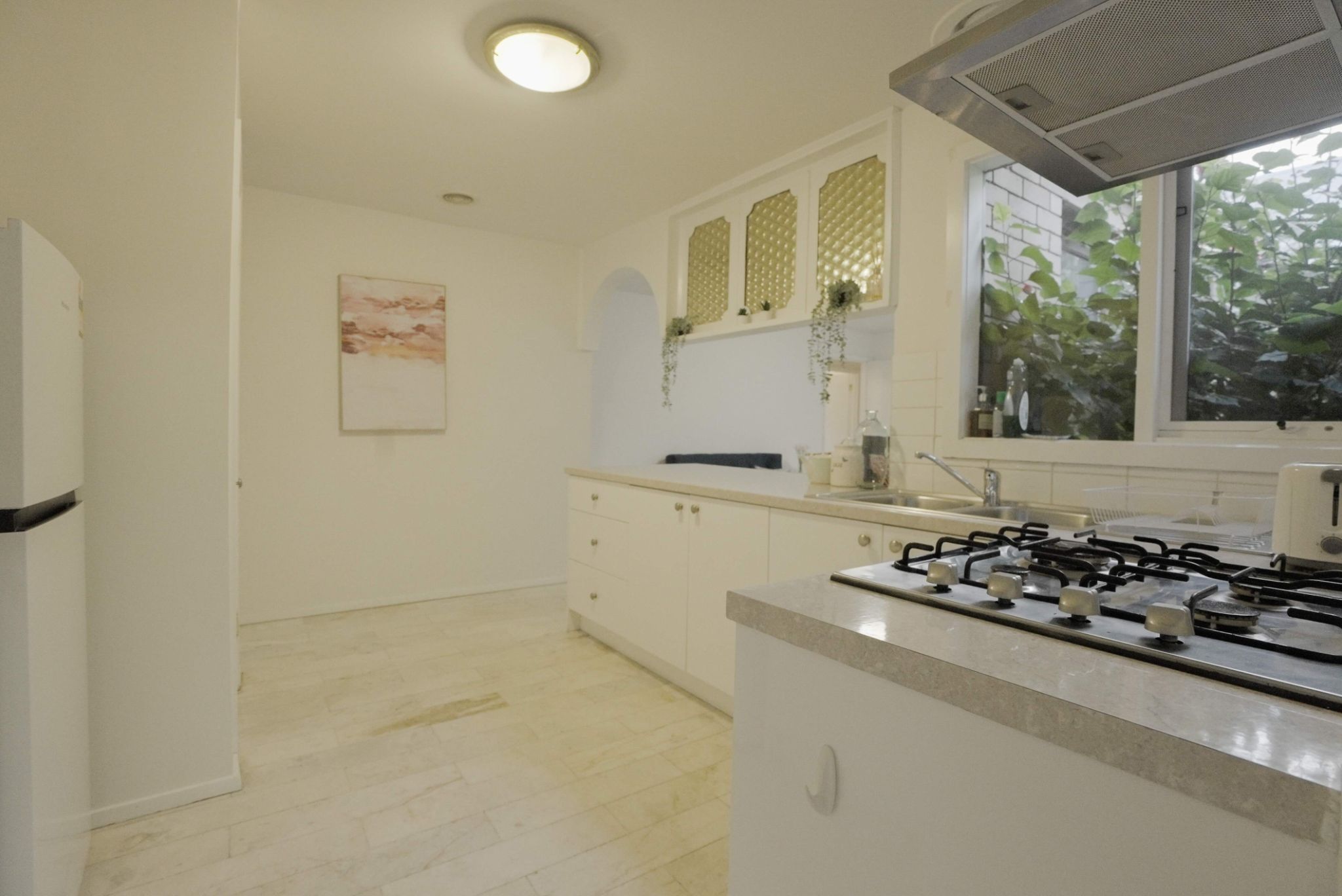 MTA/ SIL - BRIGHTON - 700 meters from Beach - 1 Vacancy Available (1:3 SIL) — Home image 2