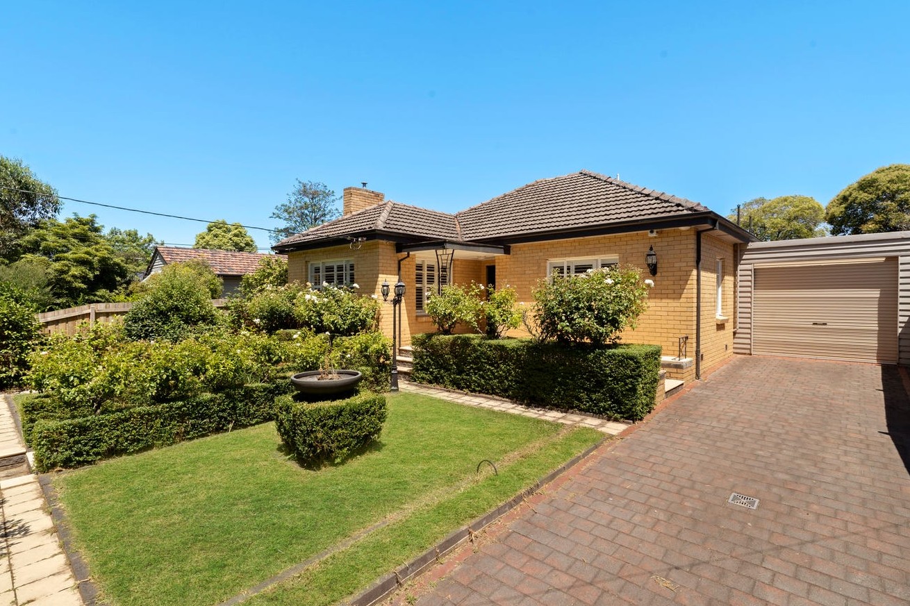 Prime Location SIL Home in Malvern - MTA Available! in Malvern East