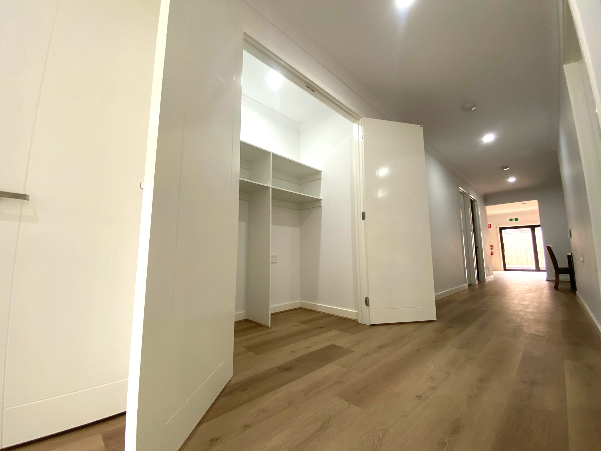 Truganina - HPS - 3 Beedroom House — Home image 8
