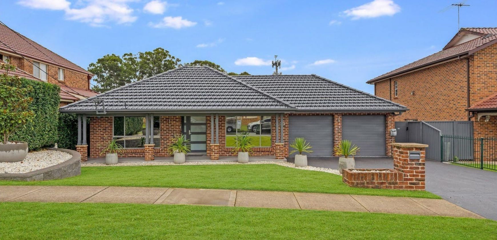 Comfortable 4 bedroom property in Greystanes — Home image 2