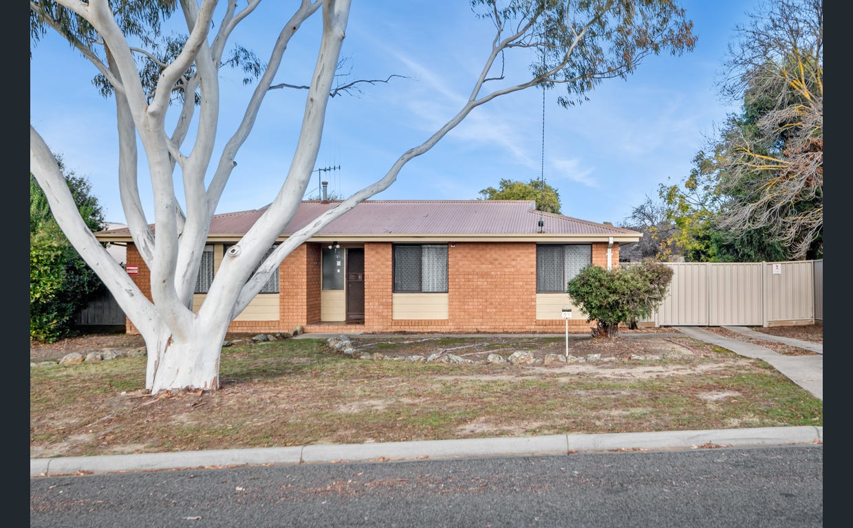 New House in Kangaroo Flat, VIC in Kangaroo Flat