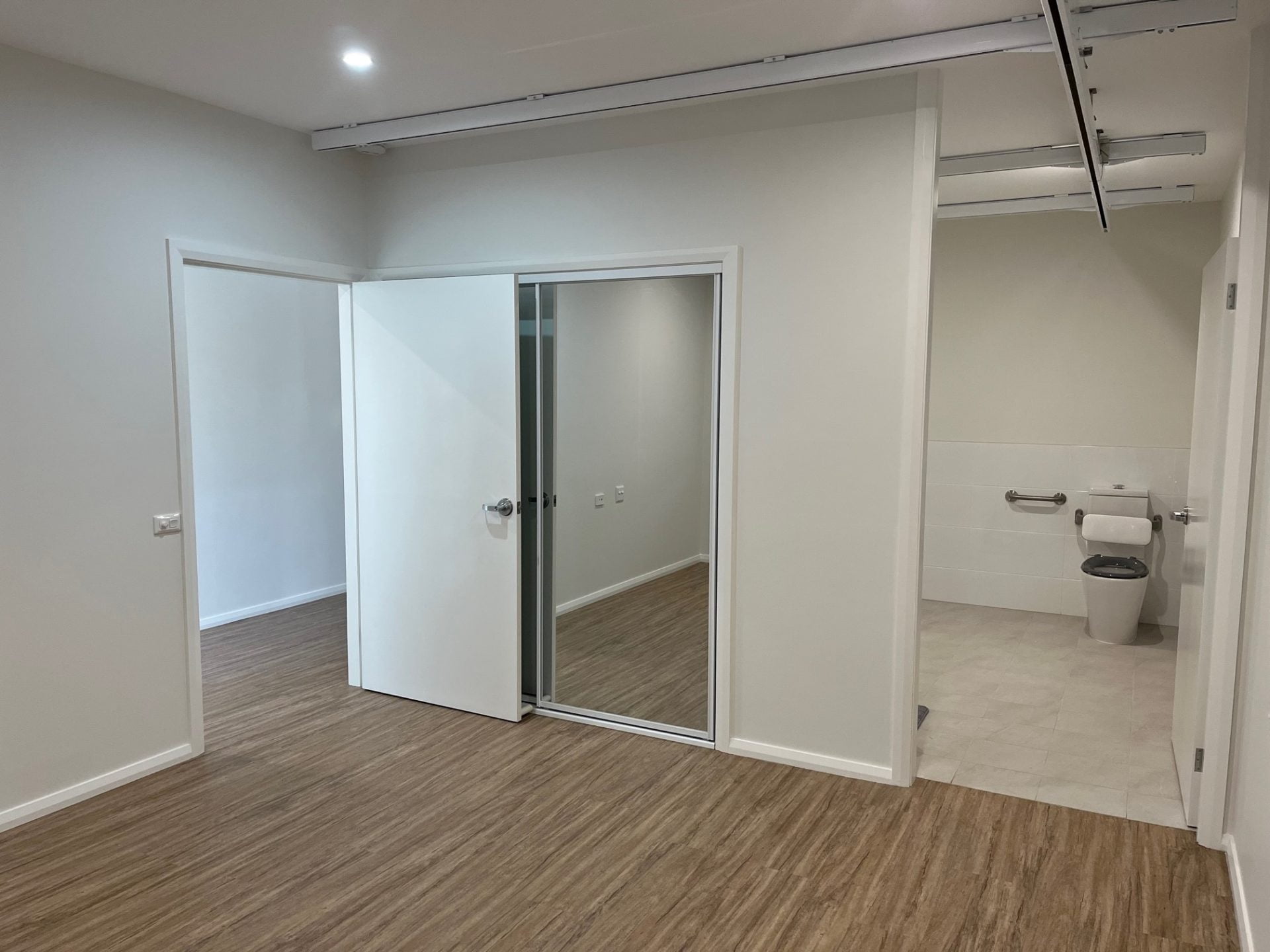 Woongarrah — Home image 2