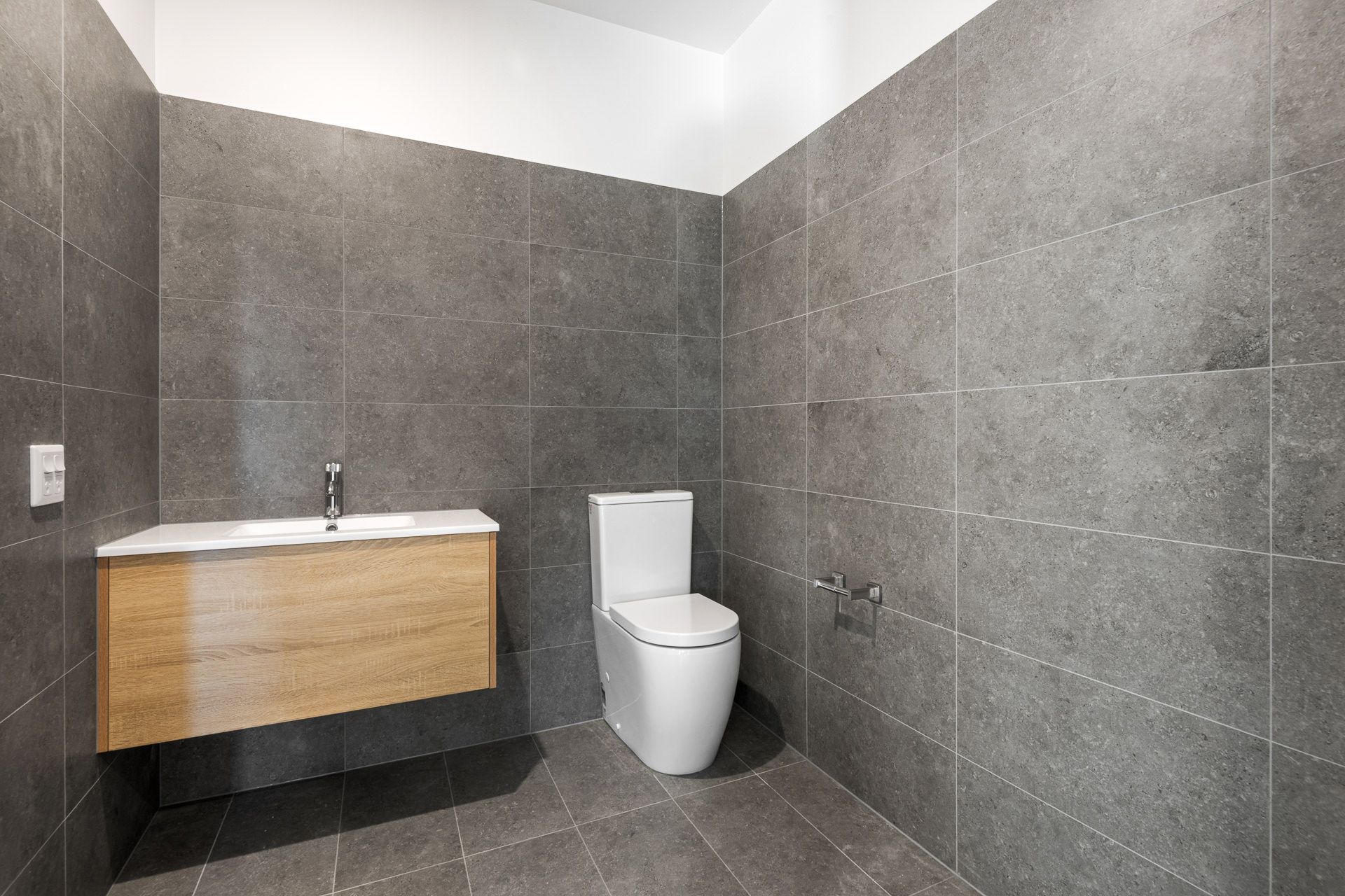 Robust SDA- Located in St Albans Park, Geelong — Home image 9
