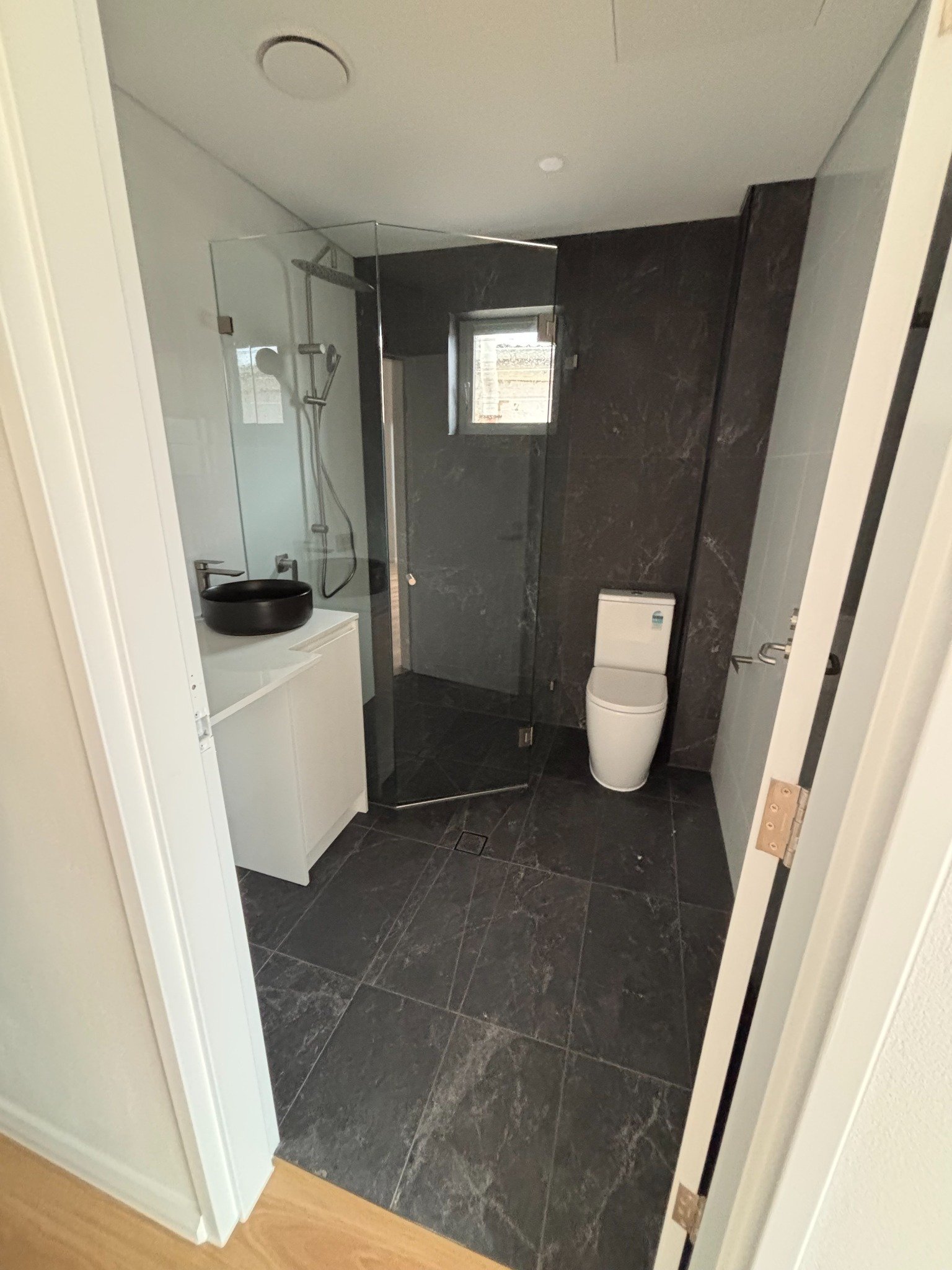 No Sharing! Accessible 2 Bedroom SDA/studio walkable to the city — Home image 2
