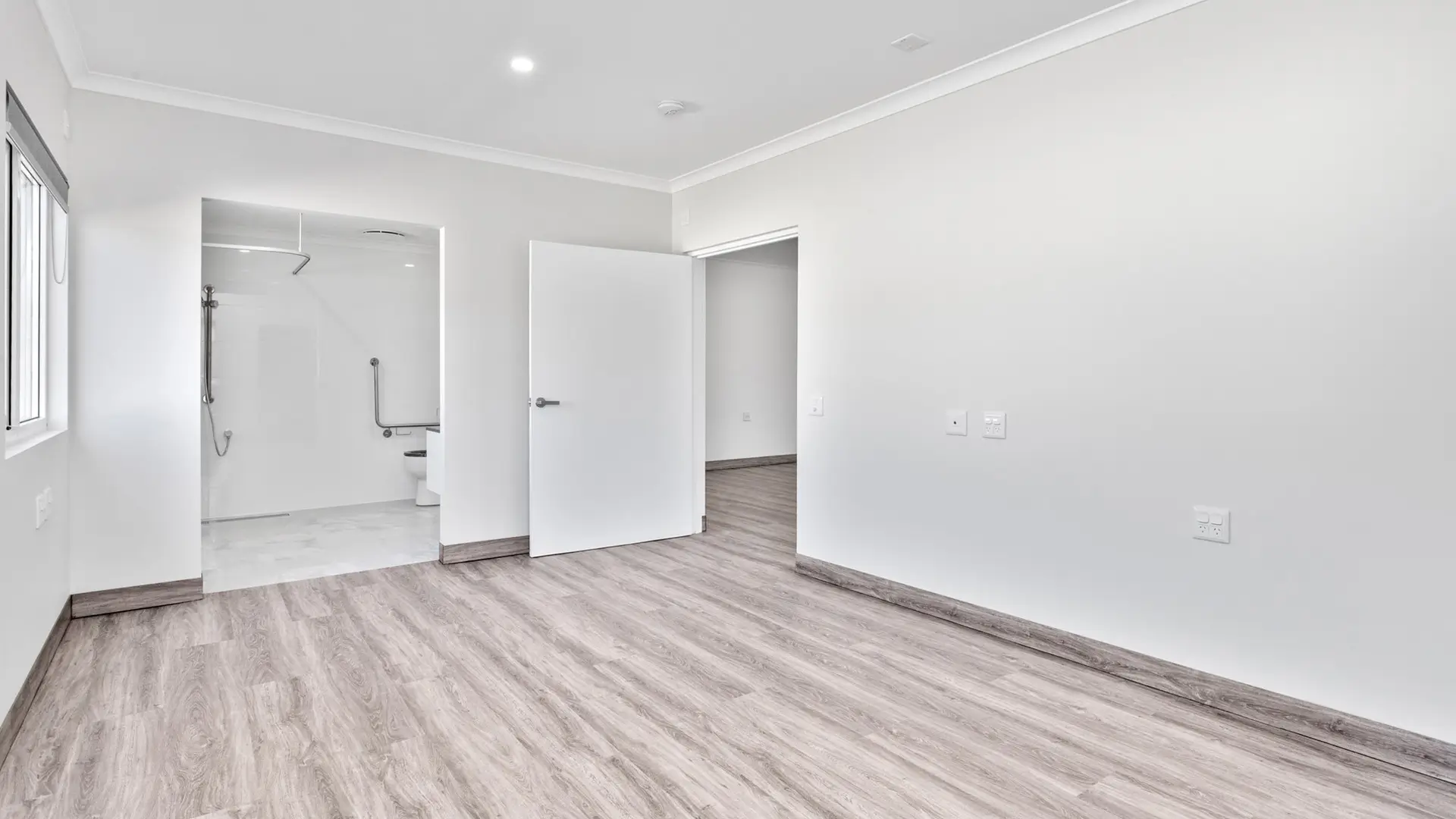 Spacious Premium Suite - Solo or Shared - Move-In Ready — Home image 6