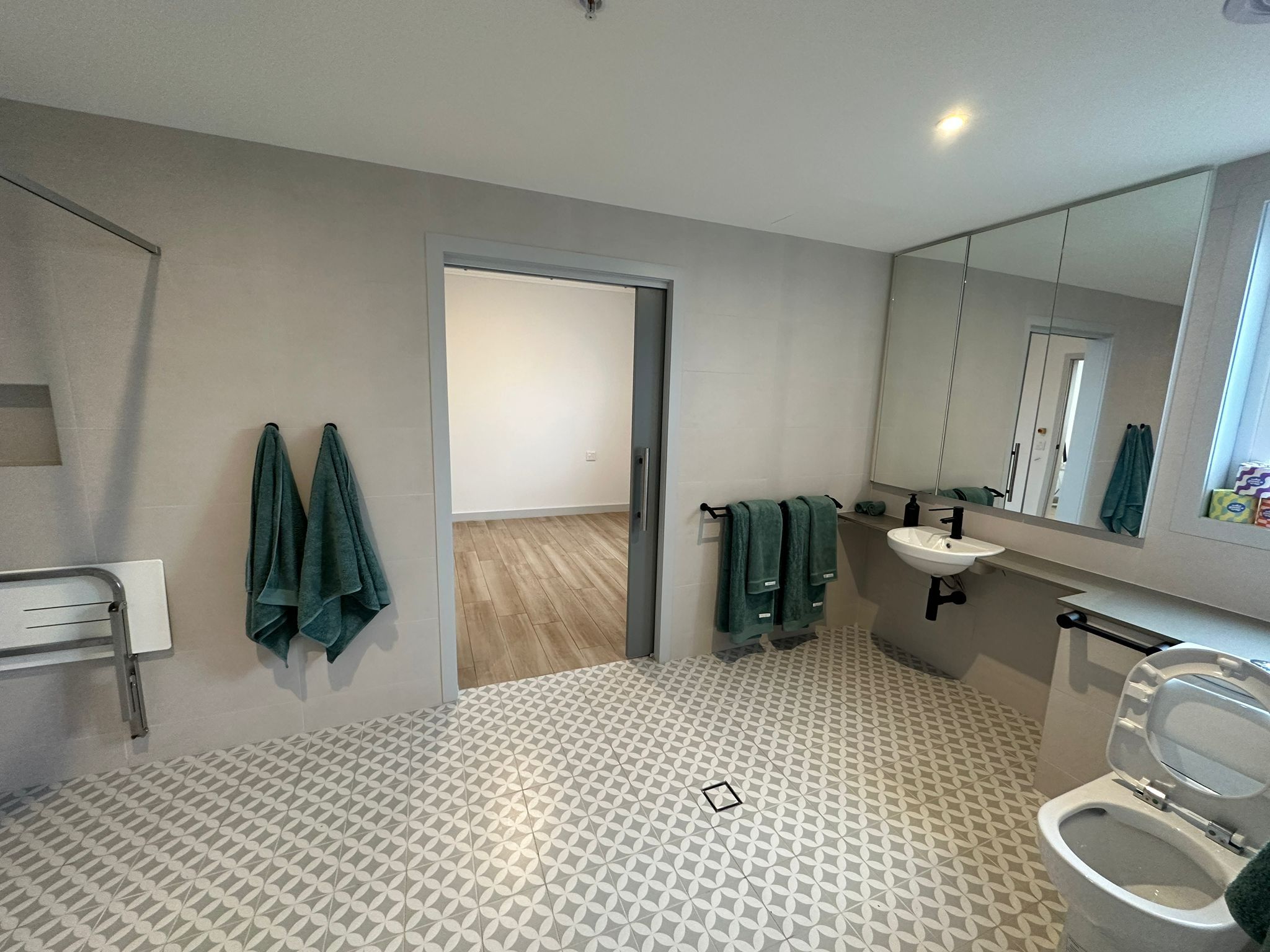 Boutique 1-Bedroom HPS Apartment in Newcastle: Stylish Living at its Best in Cardiff