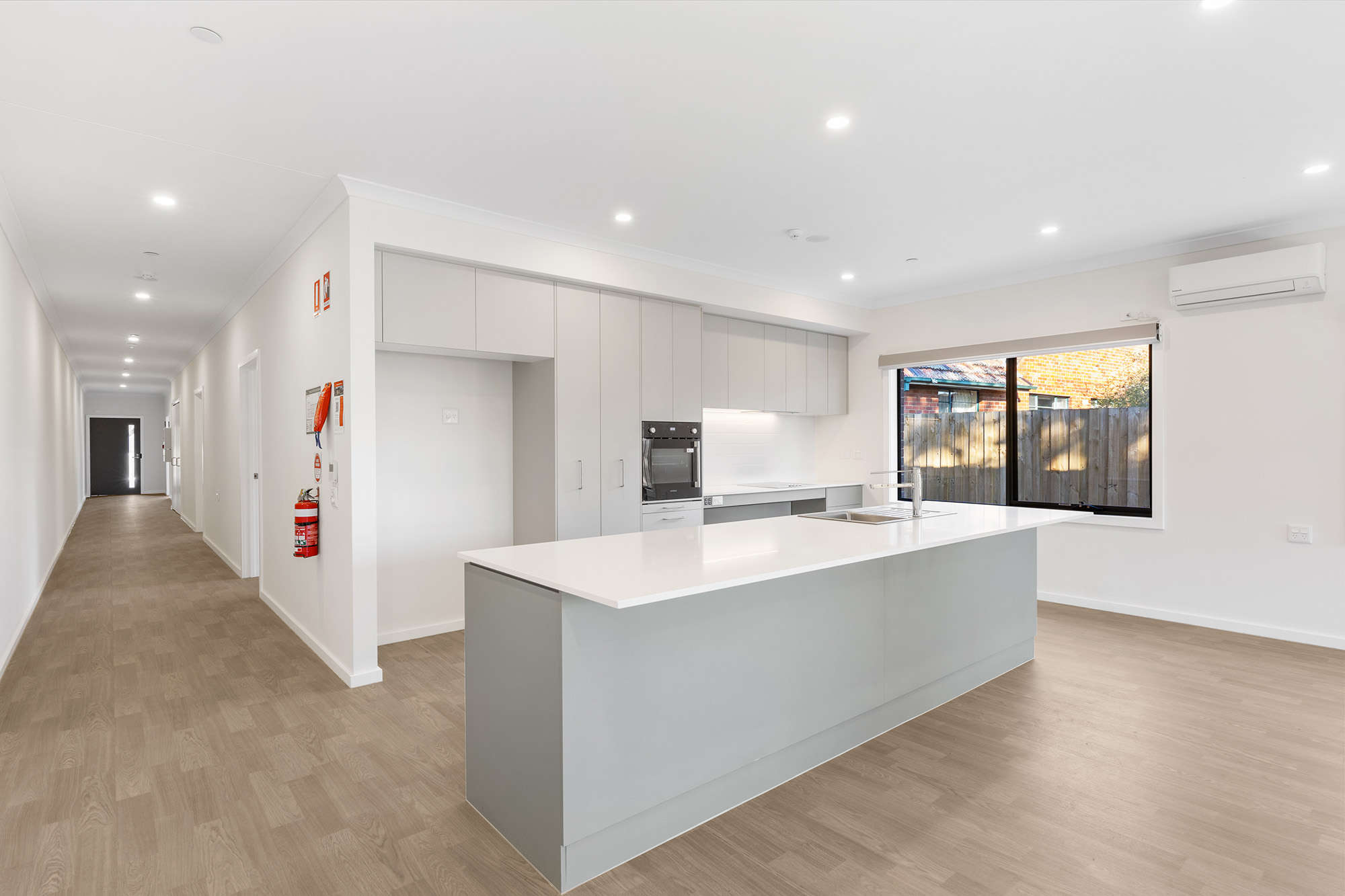 Choose spacious living with this bayside HPS haven in Moorabbin! — Home image 12