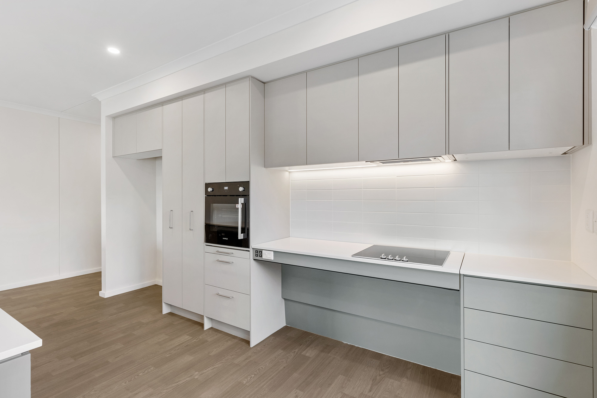 Choose spacious living with this bayside HPS haven in Moorabbin! — Home image 17