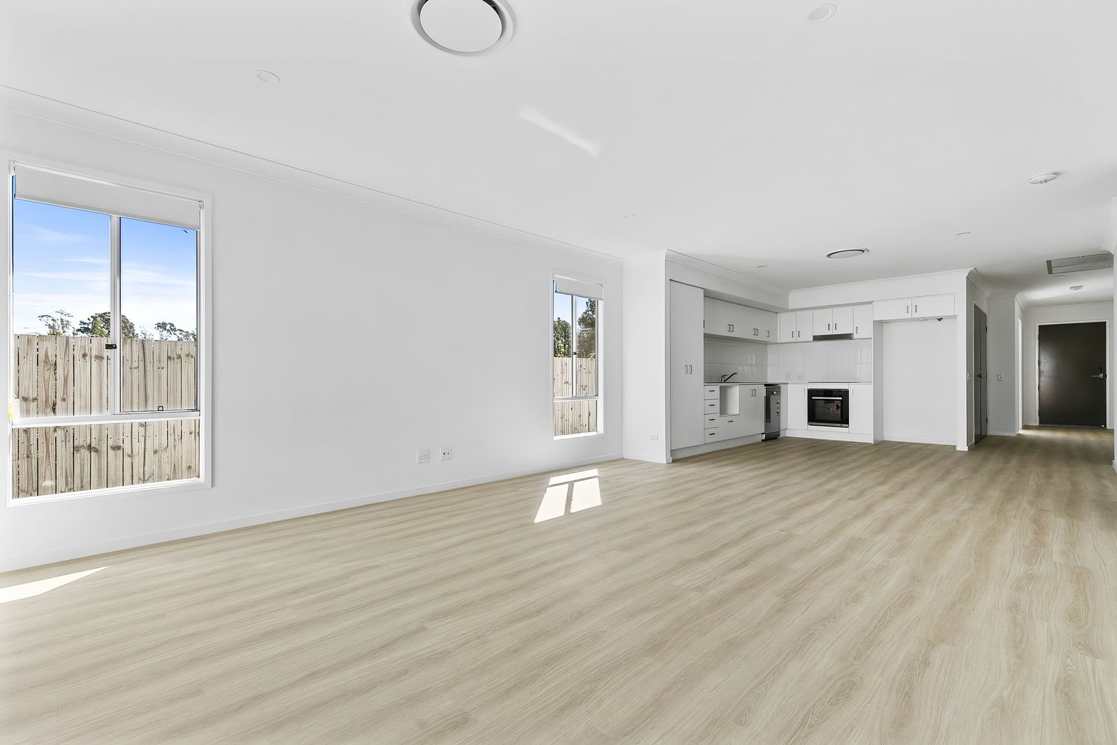 CABOOLTURE QLD – IMPROVED LIVEABILITY HOUSE — Home image 5