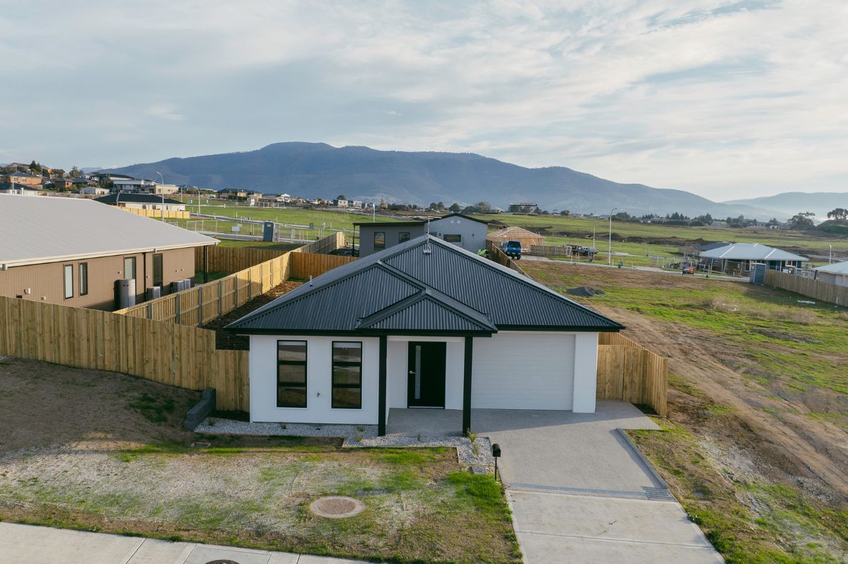 Modern 3-Bedroom HPS - Gumnut Court, George Town — Home image 16