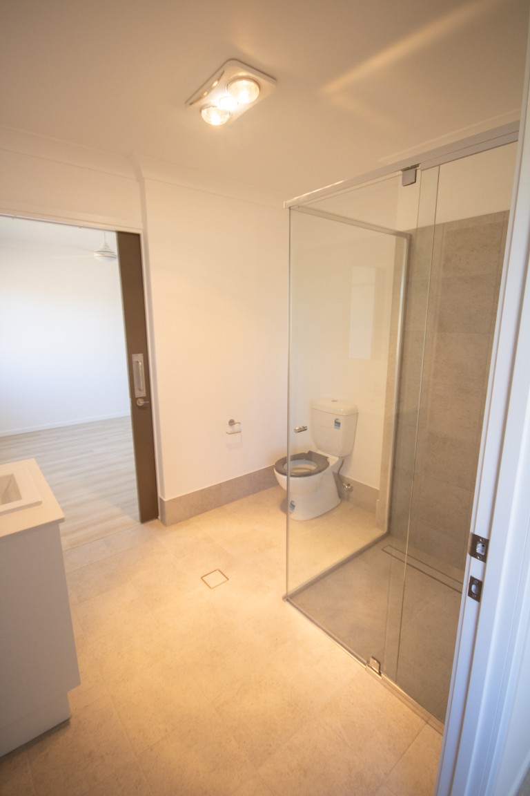 4 BR Improved Livability Home OOA- Torquay, Hervey Bay — Home image 6