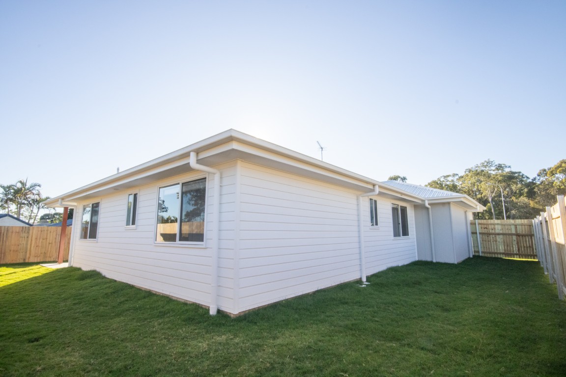 4 BR Improved Livability Home OOA- Torquay, Hervey Bay — Home image 32