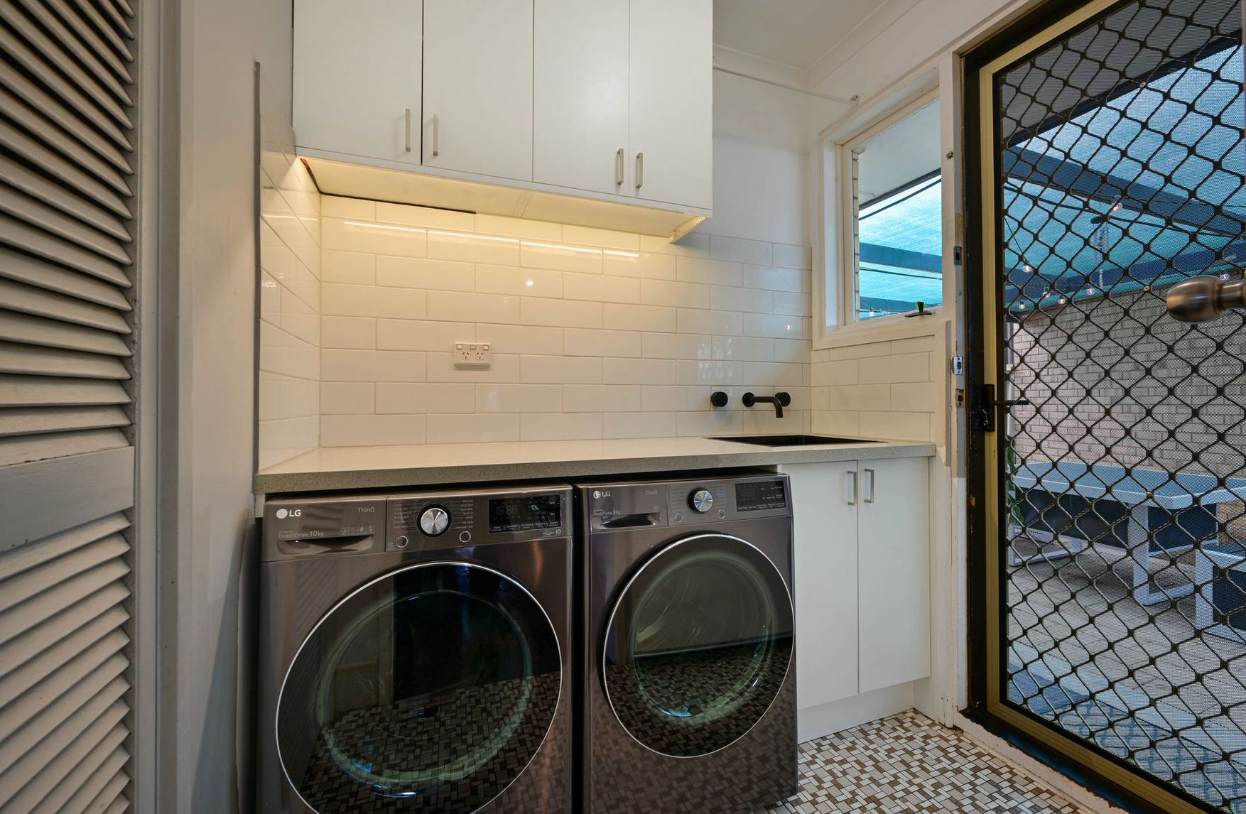 A delightful home with style, comfort and convenience — Home image 6
