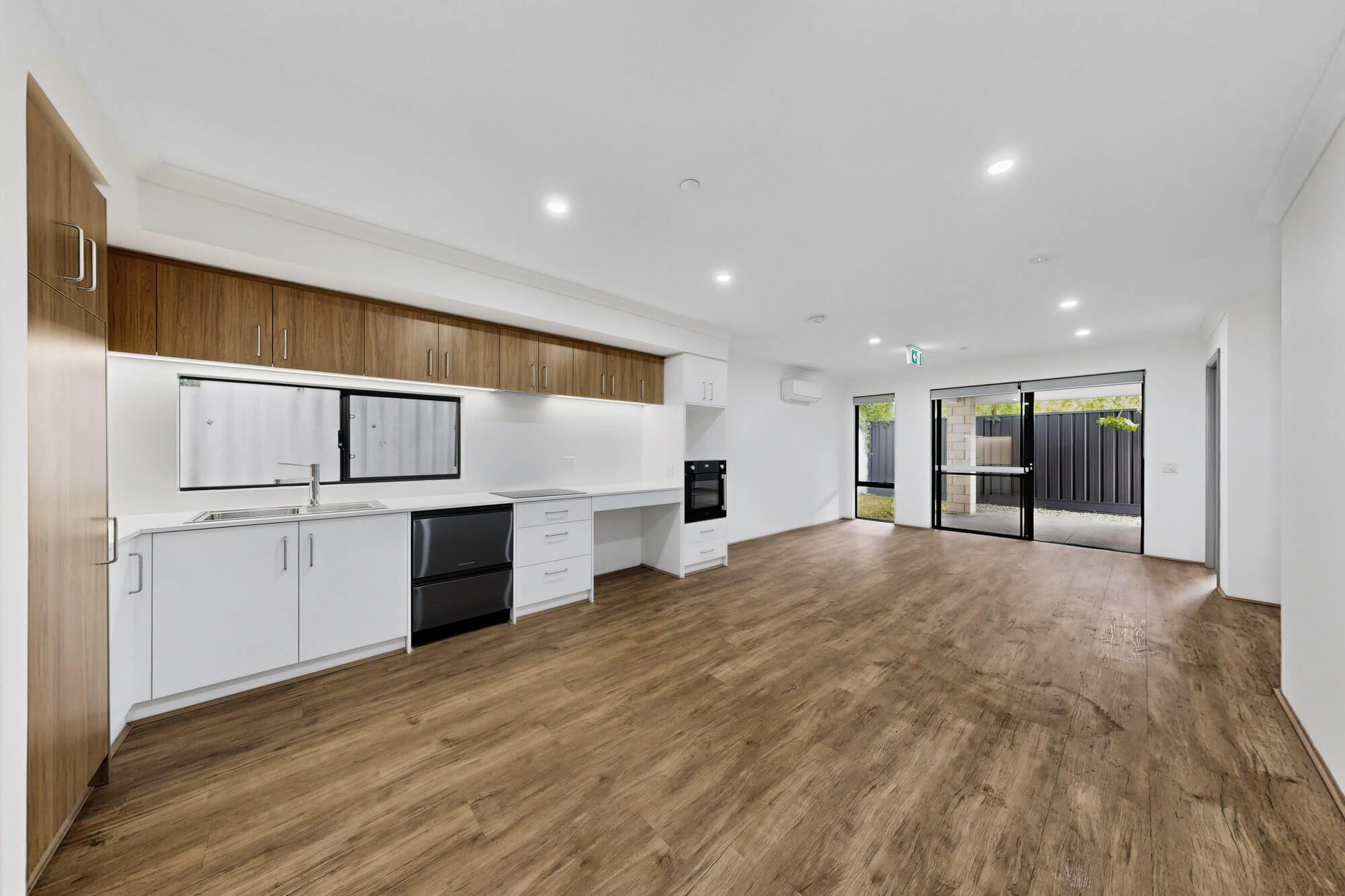 10D Markham Place Bentley, WA – Robust — Home image 6