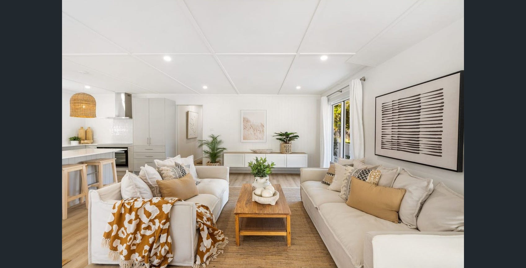 New SIL Home: Comfortable and Modern Living — Home image 2