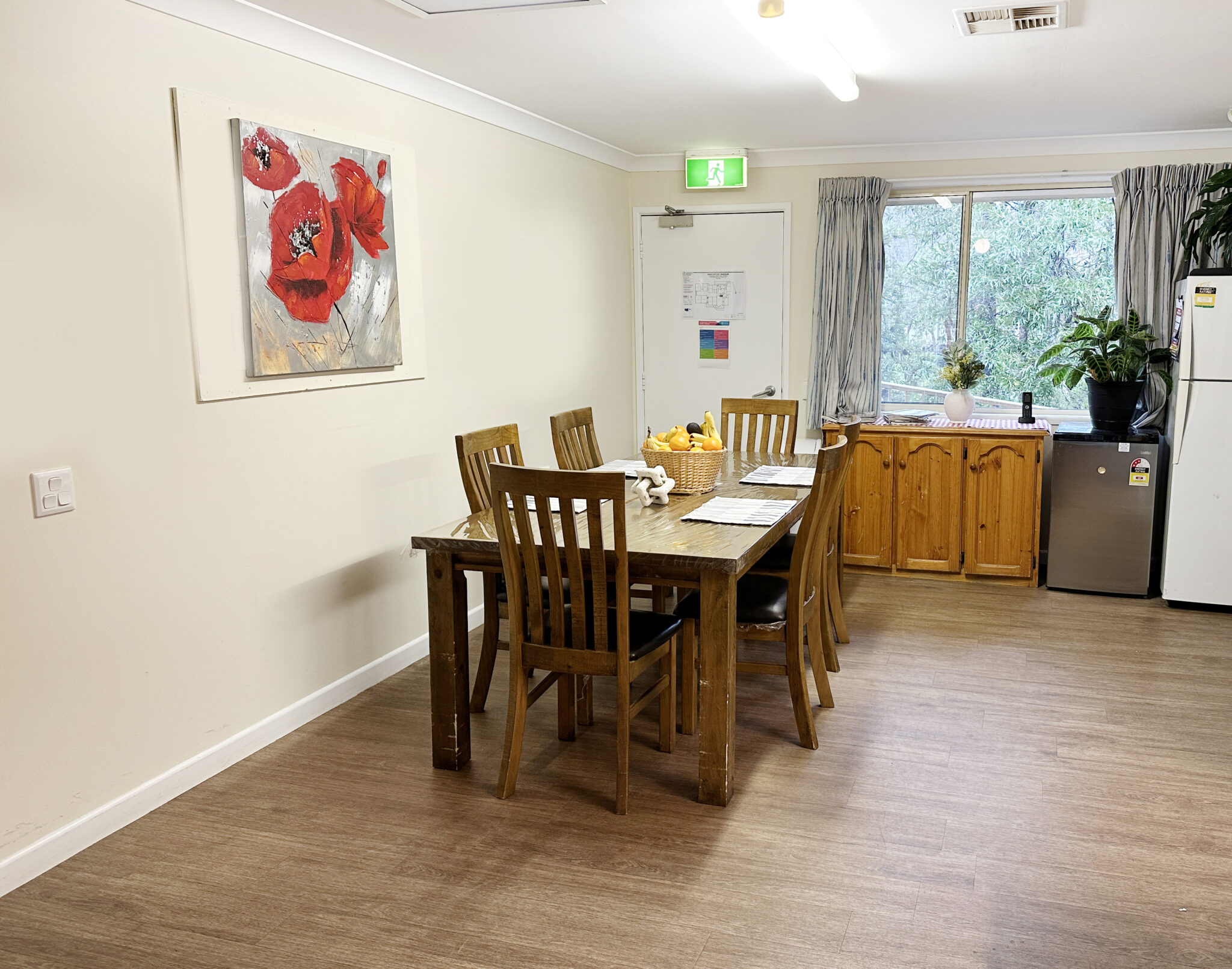 A serene retreat with convenient urban access — Home image 3