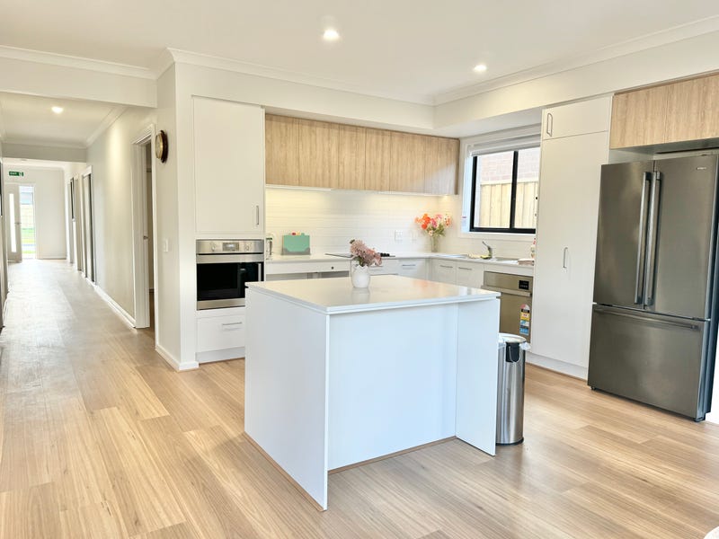 Modern 3-Bedroom Home in Greenmont, Wyndham Vale — Home image 13