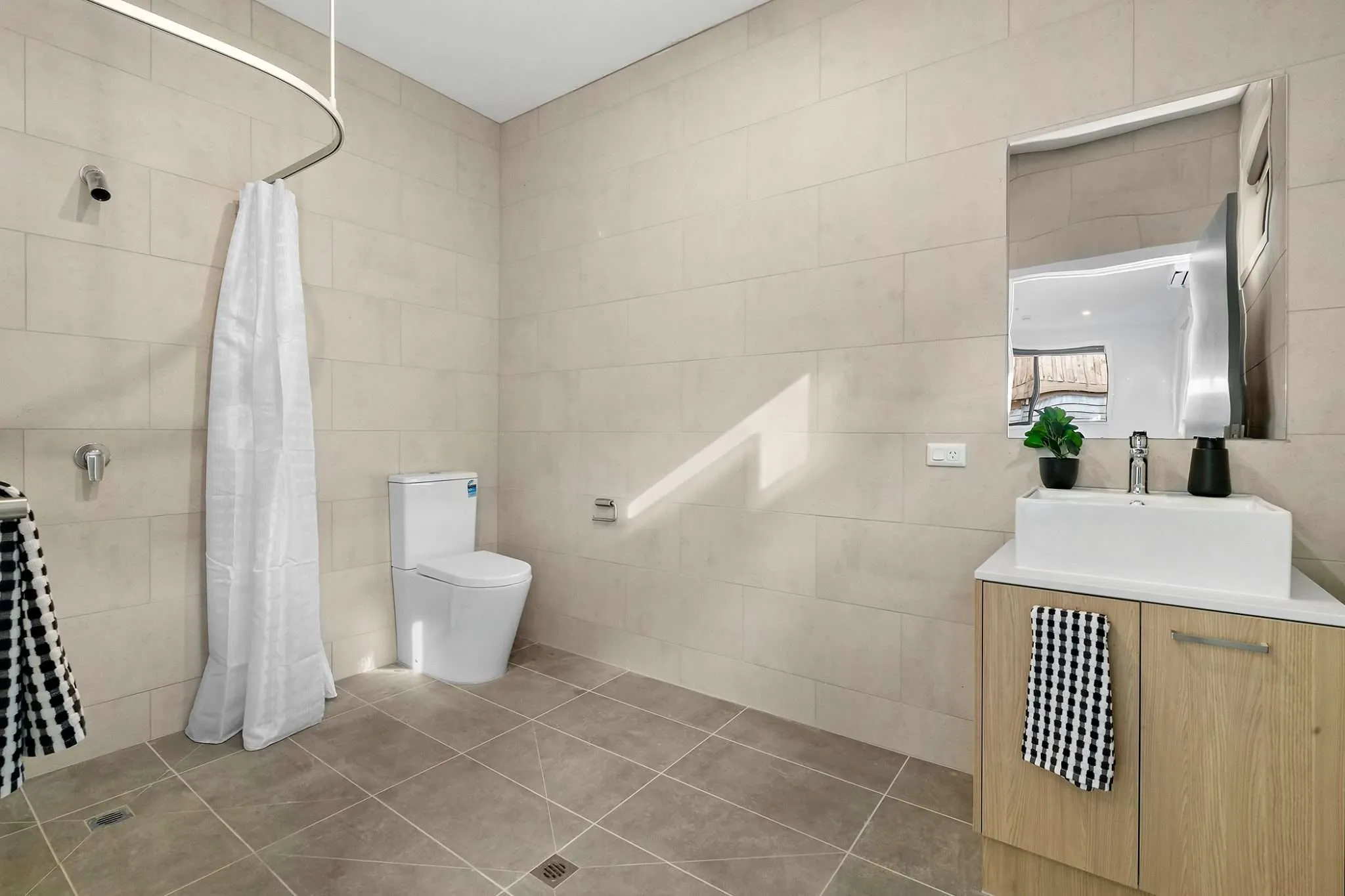 Carrum Downs | Robust 2-Resident — Home image 5