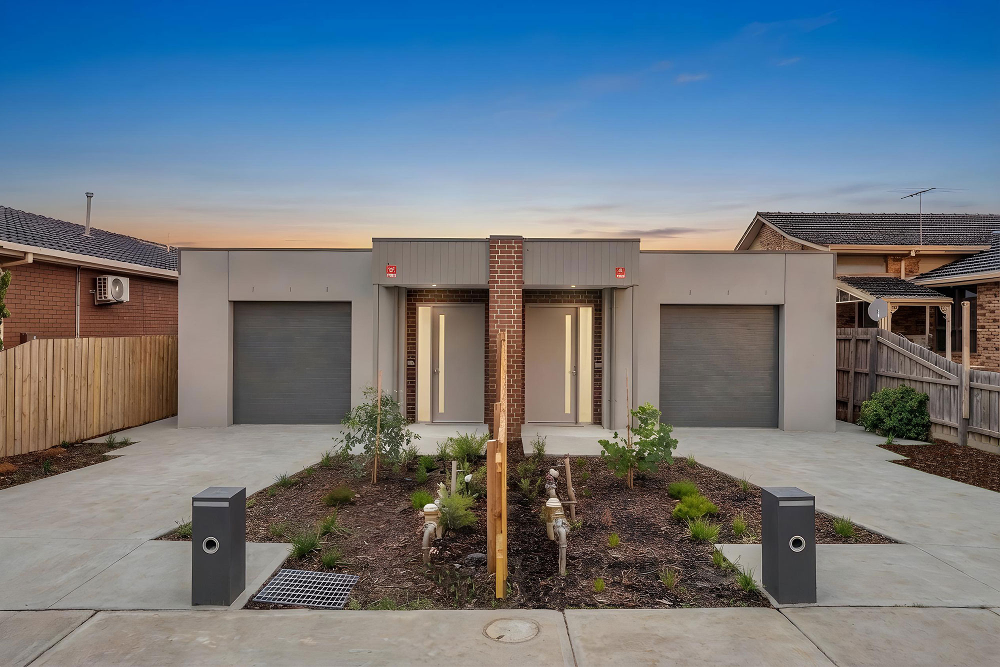 Bright Home Beside Green Reserve 2 Bed/2 Bath (+OOA) HPS in Sunshine West